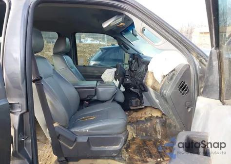 2011 Ford F-250 Xl z USA, uszkodzony, nr VIN 1FD7W2B63BEC58704